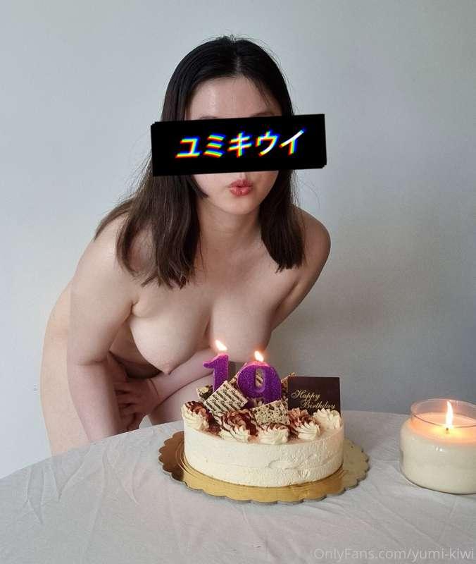 Okay so what do you guys want to see from 19 yr old me