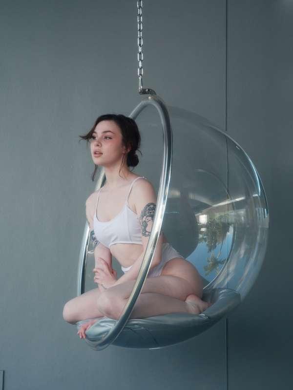 Push me on the swing? 😉💋