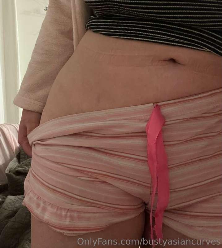 Do u like nice hips too? To hold on with both hands 😝
