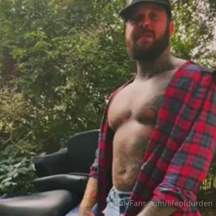 Cruzing on the ATV!!
Nothing makes me hornier than than off-..