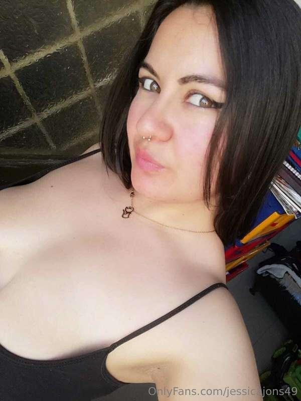 Lick  my juice pussy and my big boobs 🥰,full nude 😈