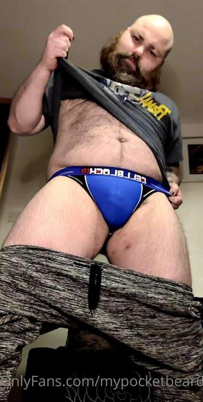 Some cheeky jockstrap pics 📸 come and take them off with you..