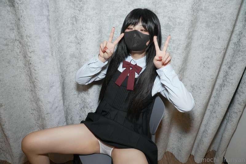 你喜歡我留長髮嗎？ 髪を長くしてもらってもよろしいでしょうか？ Would you like me with long ..