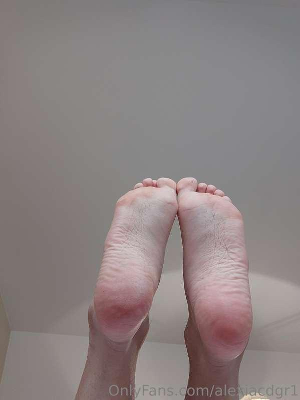 Lick my feet slave 😉