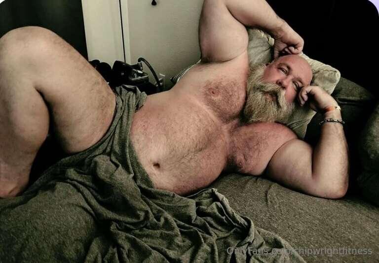 Check our  this sexy bear   @classicbear