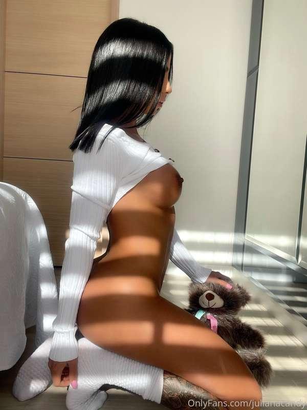 julianacandy main image