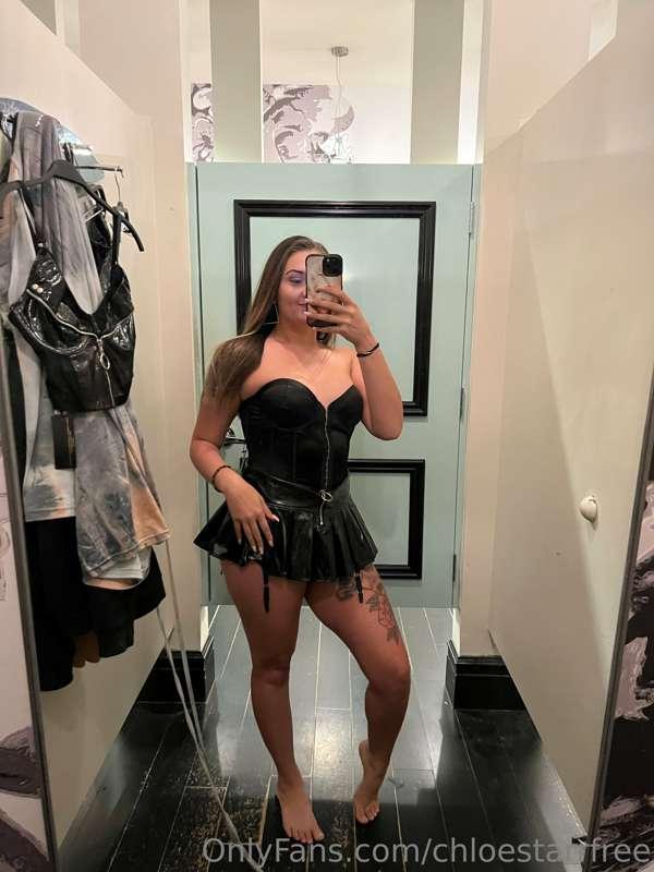 What you think 
Should I get it and make my pussy cum for yo..