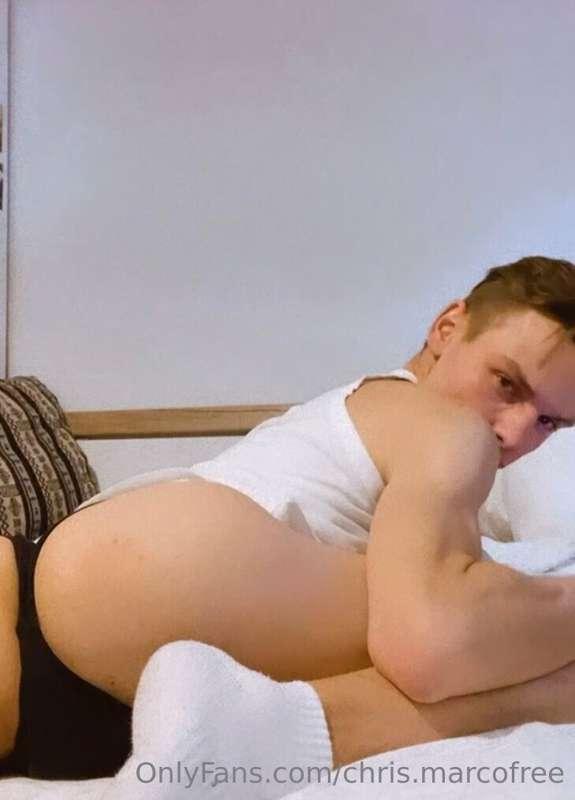 Hey I'm Chris 👅 You like my nice ass? Good 😈 cause from now ..