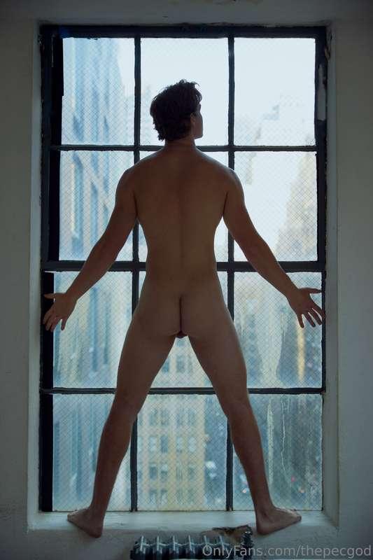 Did Anybody see me in NYC through the window ? 
🍆😏
(this was..