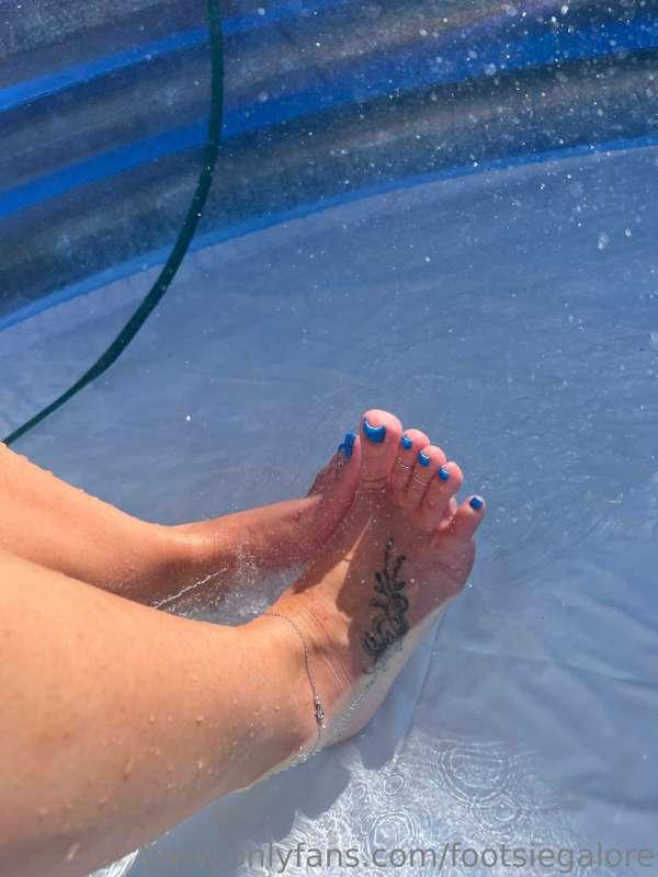 footsiegalore image #10