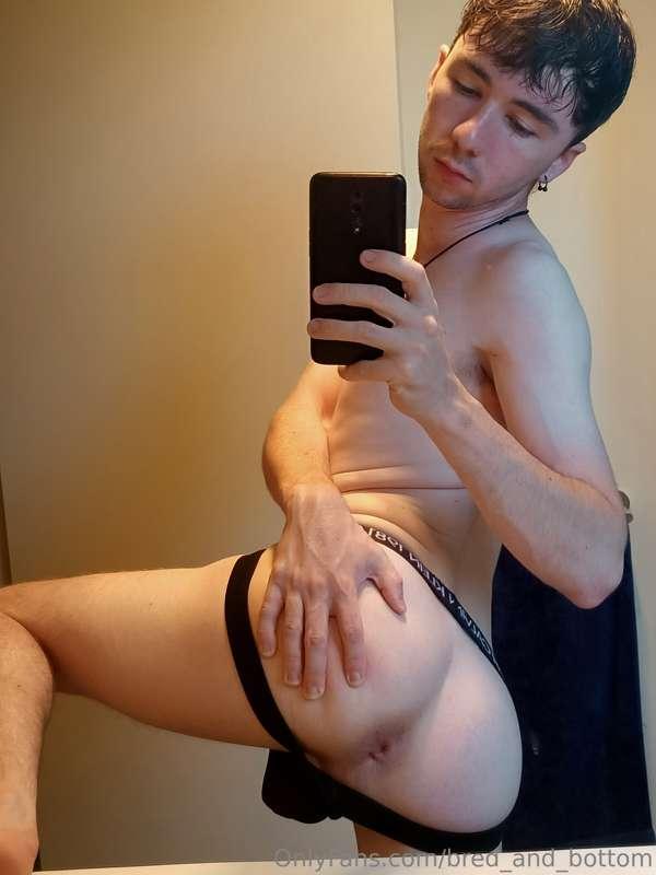 bred_and_bottom image #0
