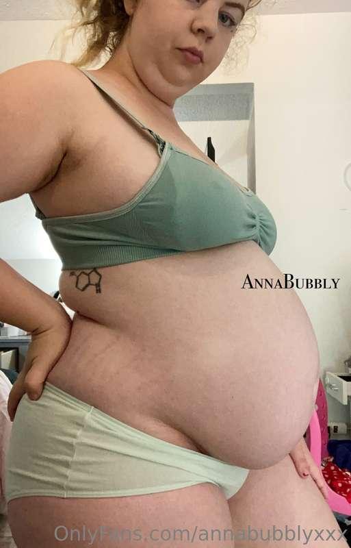 25 weeks pregnant!