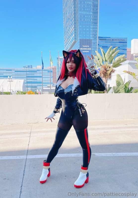 More photos of my Shadow cosplay for anime expo, I was happy..