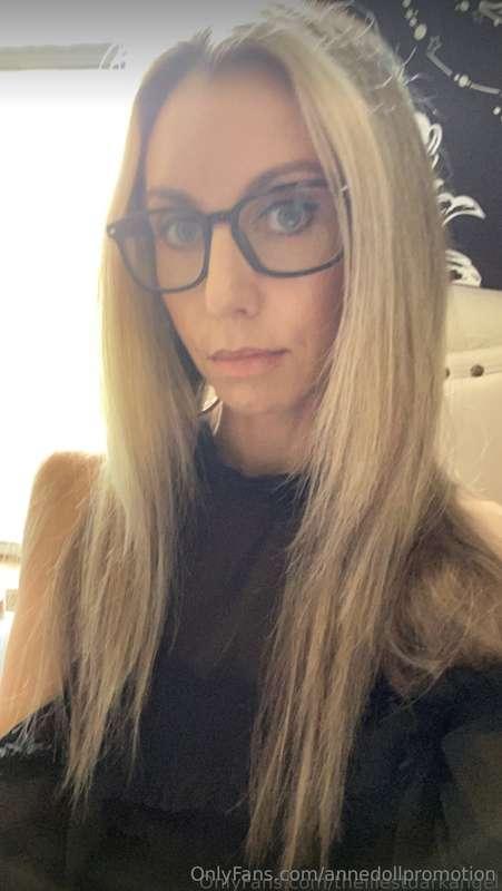 @theillestdarkangelHi I’m Ali, I’m 5’5”, 110 lbs.. I’m super..