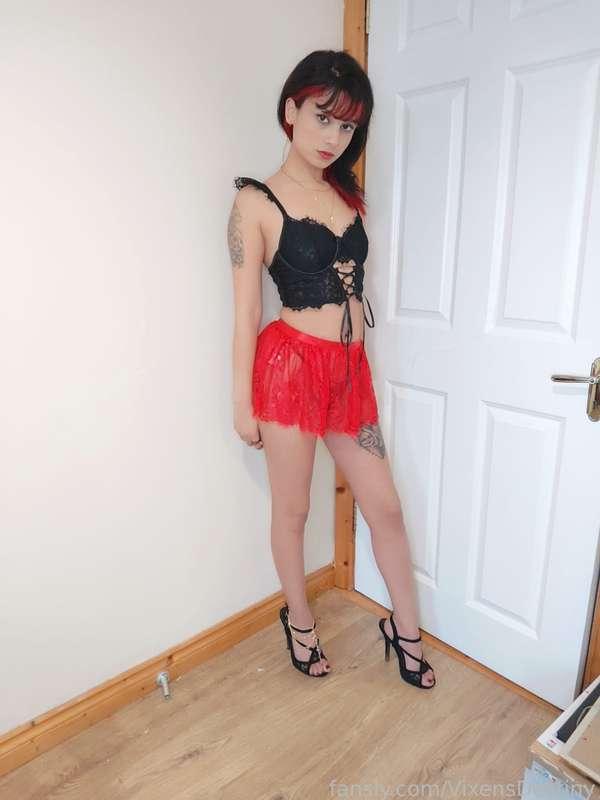#fyp #teen #18 #young #petit #small #customs #daddy #strip #lingerie #butt #ass #boobs #pussy