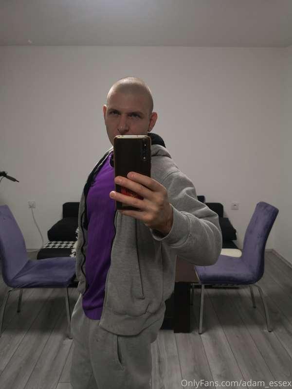 Rocking that bald and purple look