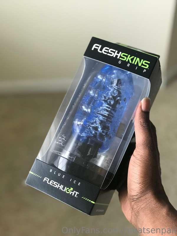Like if you’re interested in seeing me use this Fleshskins G..