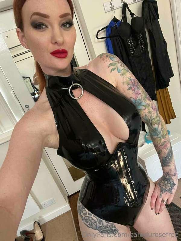 Are you going to bow down for your mistress?

VIP @zaraduros..