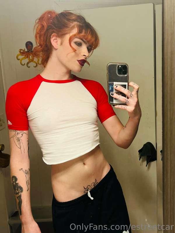 i love getting my nips sucked on they’re so sensitive💕