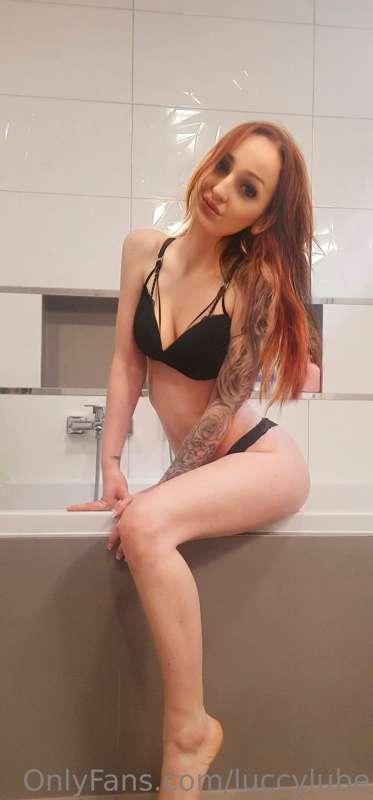 ambergingey main image