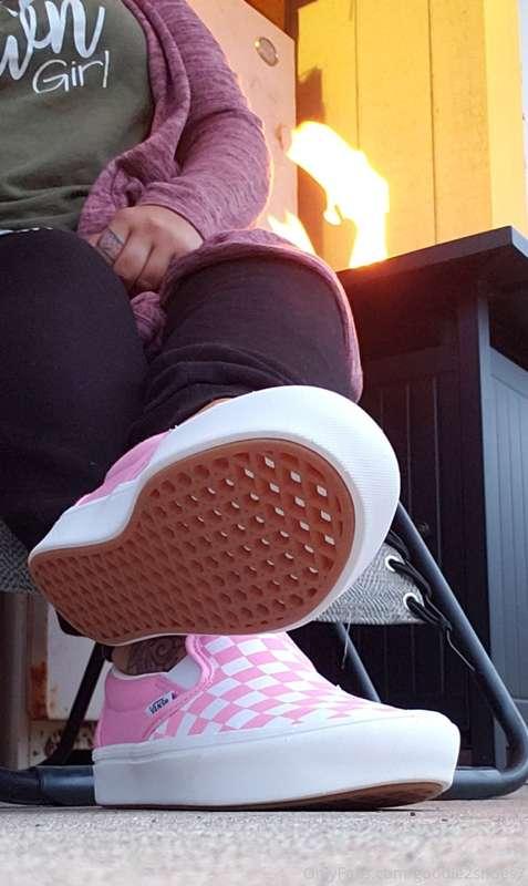 Love these pink vans! Sub funded and ultra comfy