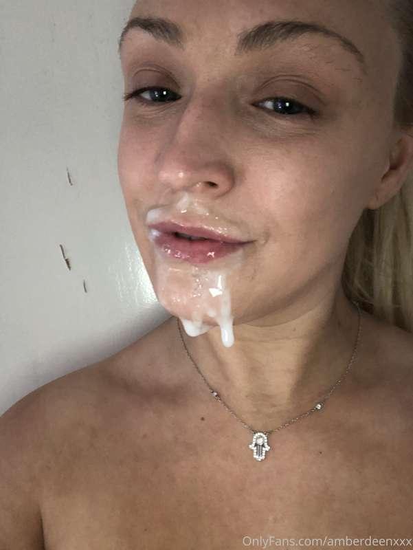 FACE FACE FACE 
ME LOVES A FACIAL