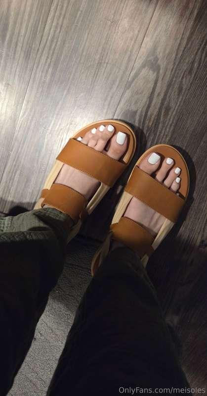 Summer time toes 