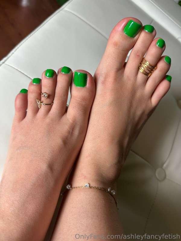 Toesday 💚