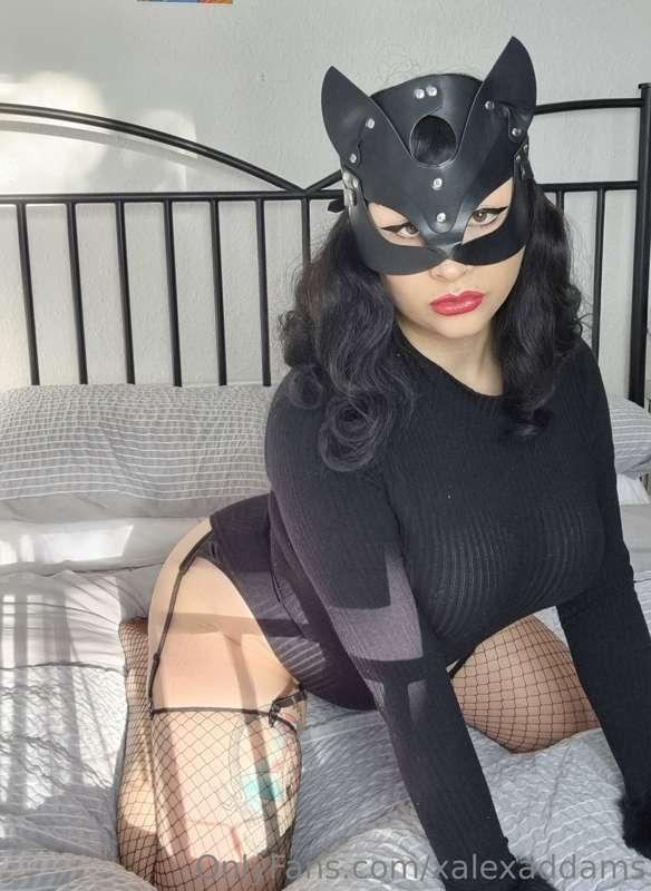 pouty cause I need my pussy ate 😿
