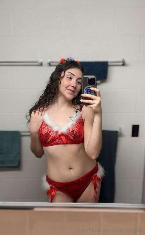 Santa’s Slutty Lil Helper 🎁🥰😉