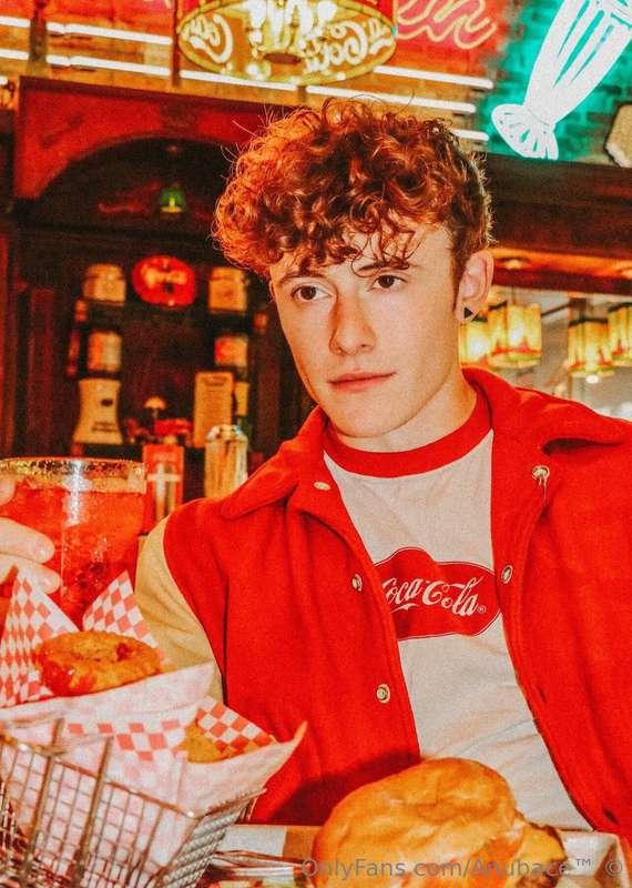 Is it giving heartthrob? 