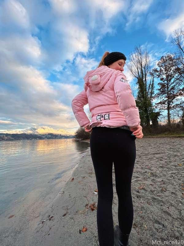 Try to get my head free - but it’s seems almost impossible 😢