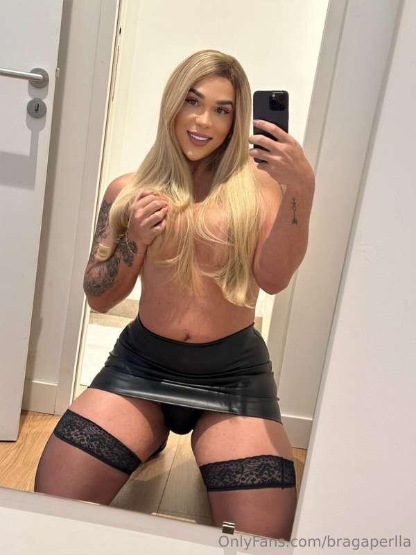 Hello my love!! VIDEO CALL NOW I know I can give you the ple..