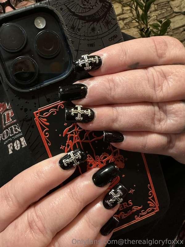 Fresh claws 🥰