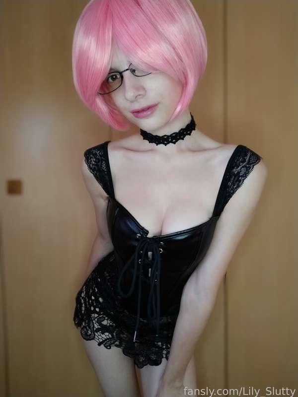 lily_slutty image #0