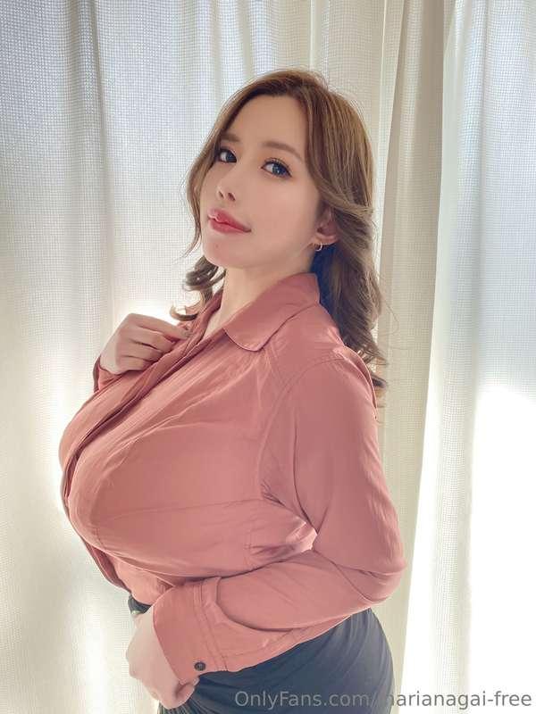 I'll do livestream now.❤️❤️please join🍎🍎🍎
It's free to watch..