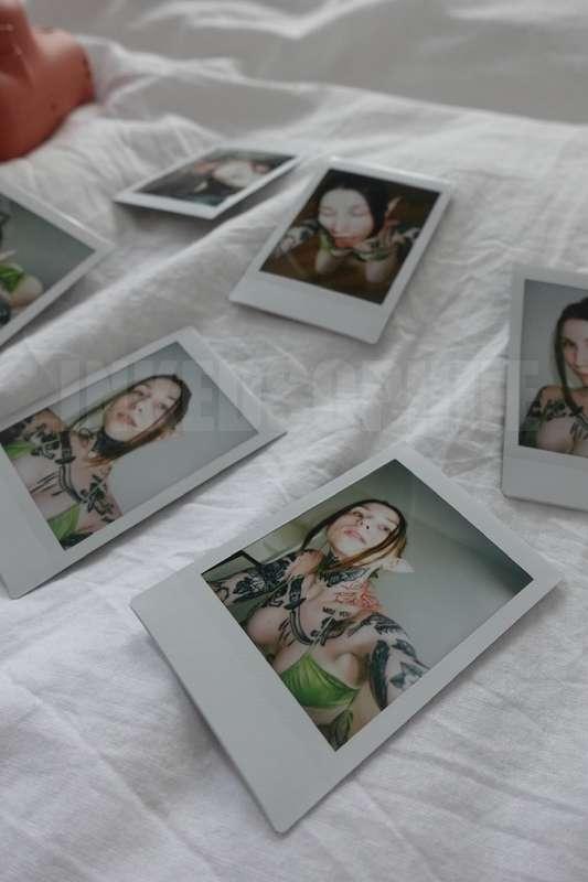 Ich habe wieder Polaroid Sets verfügbar, vorgefertigt $40. S..
