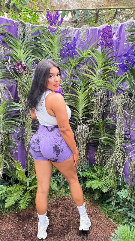 When you are matching the scenery! 💜
