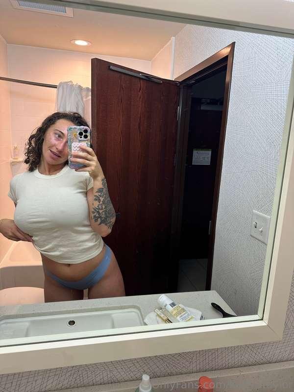 can you tell I got something naughty on my mind?