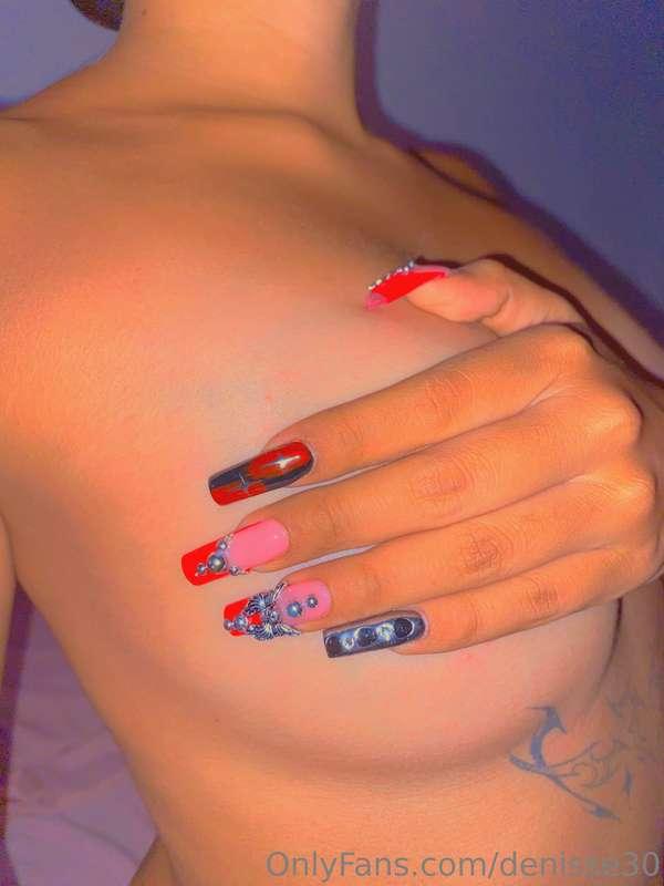 Te gustan mis uñas? 🥺
Linda noche 💋💋