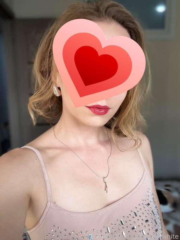 Everything is ready for the party. Are you excited as I am? 🥰

#fyp #dannywhite #hotwife #goddess #swingers #sexwife #slutwife #face #lips