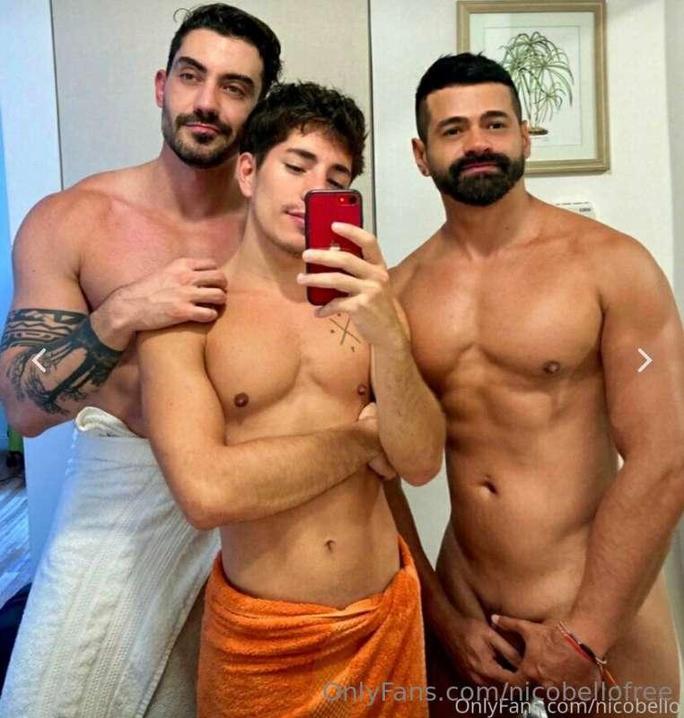 🔥🔥Look this hot thresome with two hot gays, 51 min of hard s..