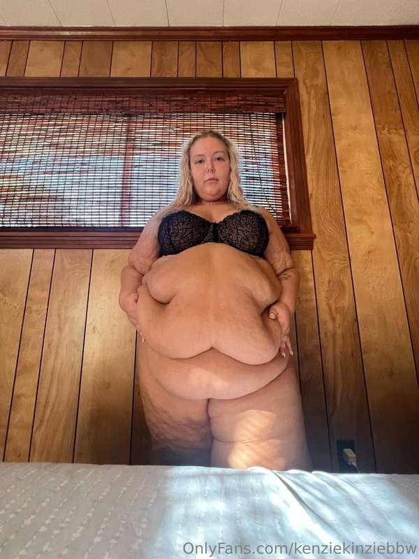 kenziekinziebbw image #1