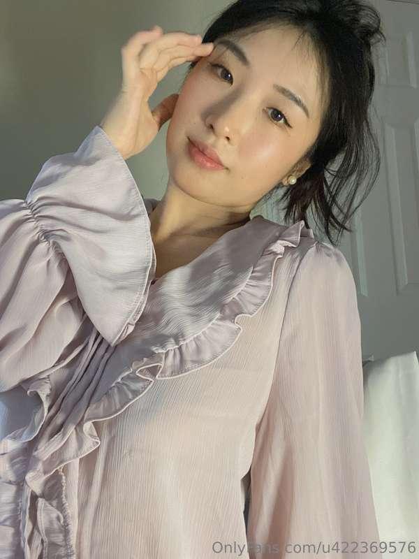 I’m not wearing anything inside, dare to see?