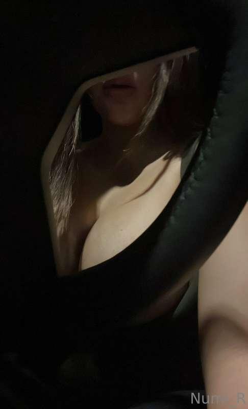 Did a late night drive home. The roads were so empty & dark ..