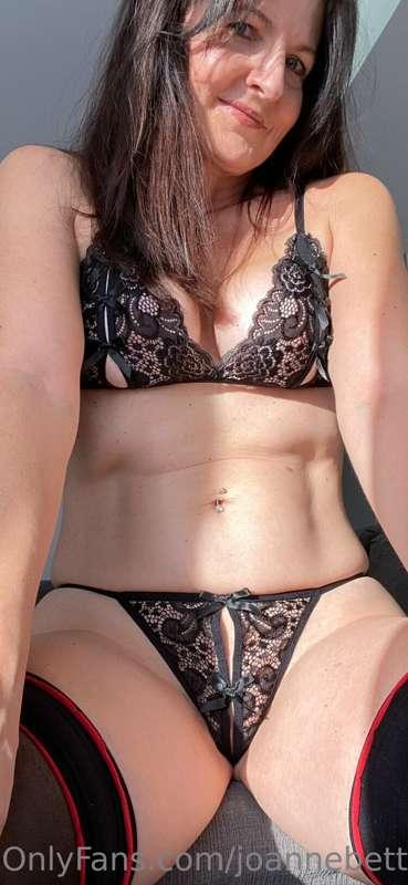 A little throw back Thursday in my favourite bra and pantie ..