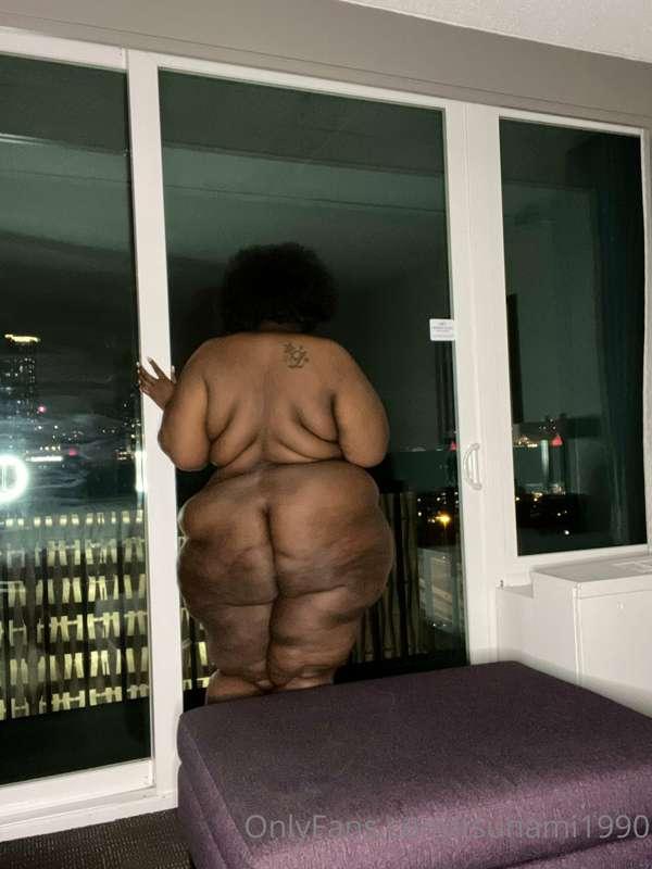 LOOKING OVER THE CITY
#OPM