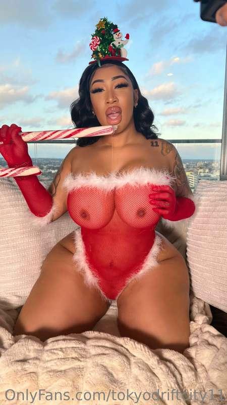 HAPPY HOLIDAYS 
NEW MOVIES NOW AVAILABLE ❤️🥢
