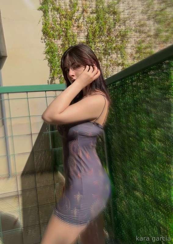 Happy Valentines! Hmu if ur lonely today cause I am