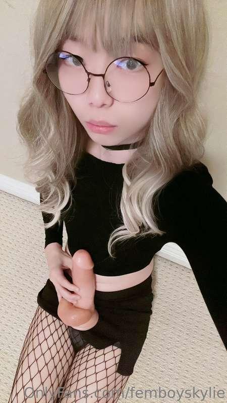How is this gonna fit in me ;-;